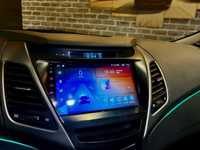 HYUNDAI現代 ELANTRA  第12張相片