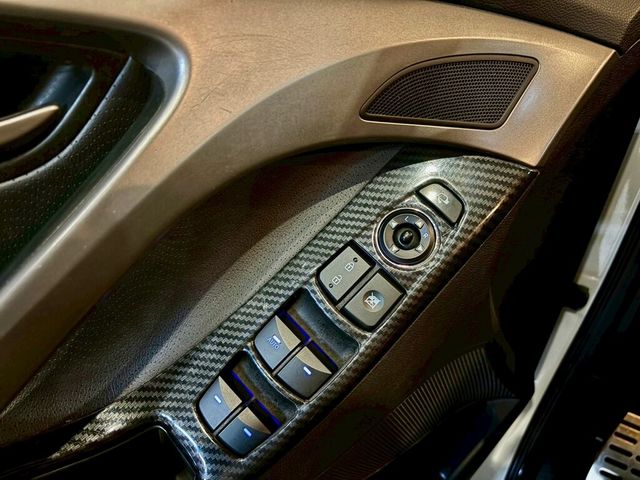 HYUNDAI現代 ELANTRA  第16張相片