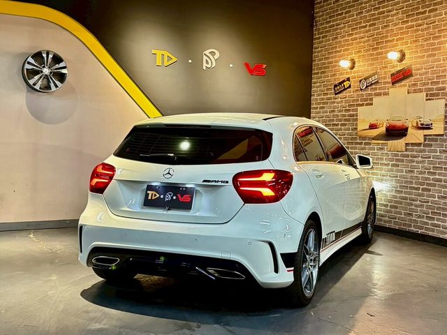 M-BENZ賓士 A180  第2張相片