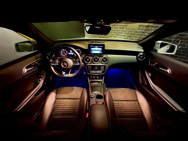 M-BENZ賓士 A180  第8張相片