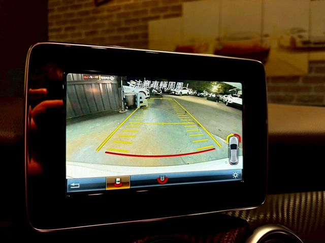 M-BENZ賓士 A180  第15張相片