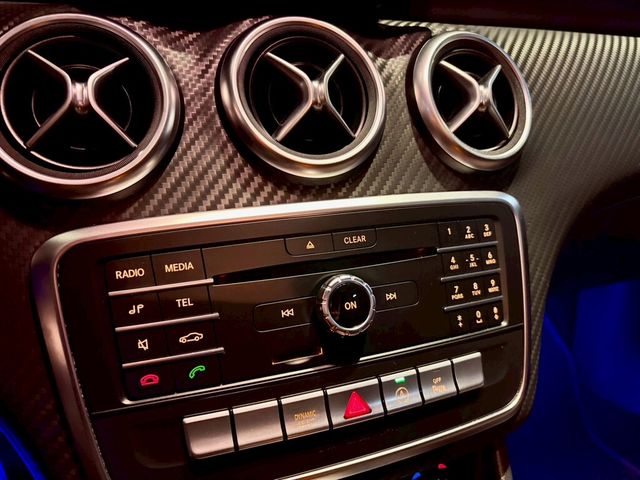 M-BENZ賓士 A180  第16張相片