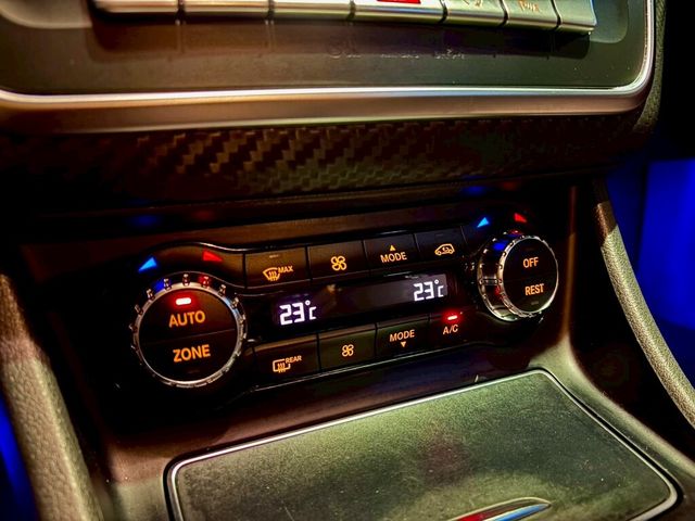 M-BENZ賓士 A180  第17張相片