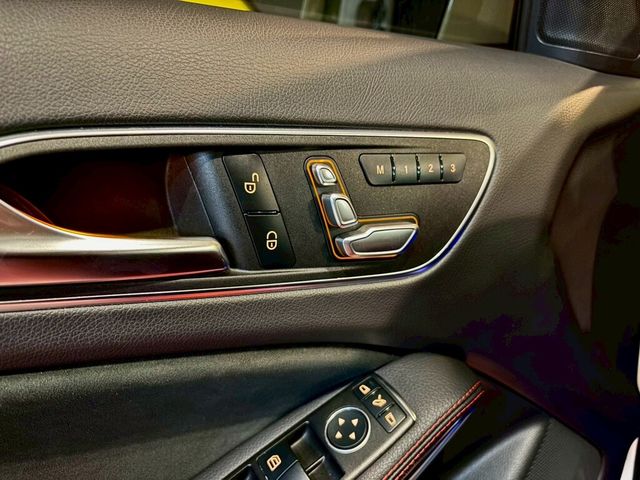 M-BENZ賓士 A180  第20張相片