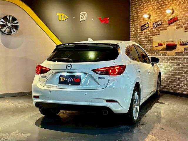 MAZDA馬自達 MAZDA 3  第2張相片