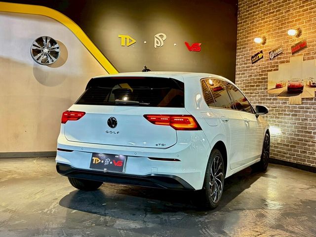 VOLKSWAGEN福斯 GOLF  第2張相片
