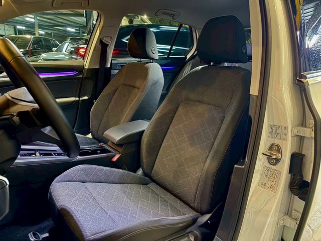 VOLKSWAGEN福斯 GOLF  第9張相片