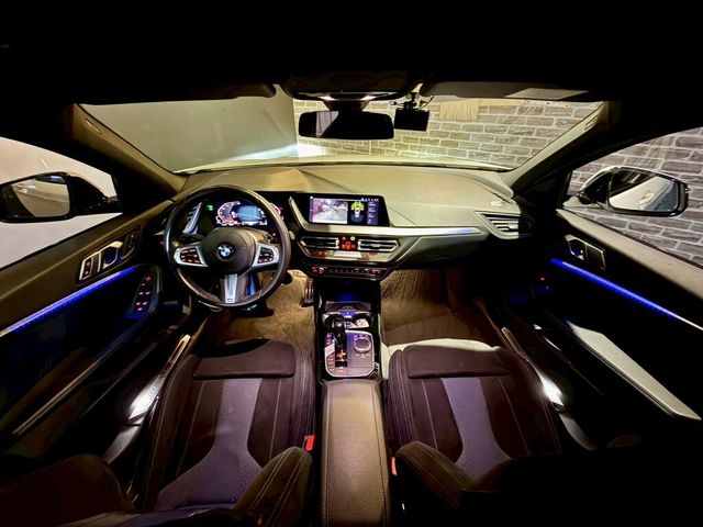 BMW寶馬 118I  第8張相片