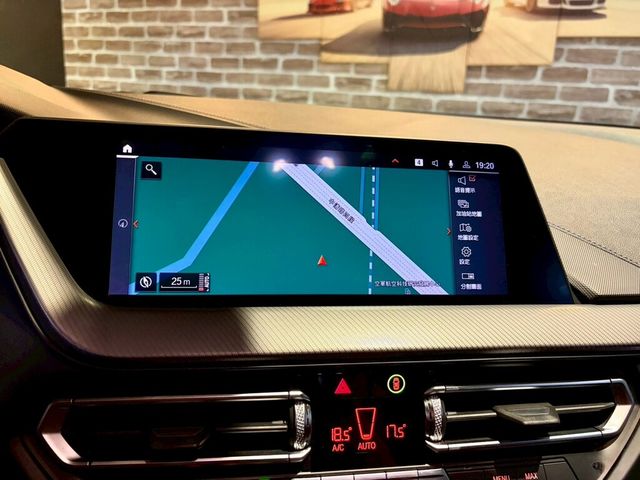 BMW寶馬 118I  第14張相片