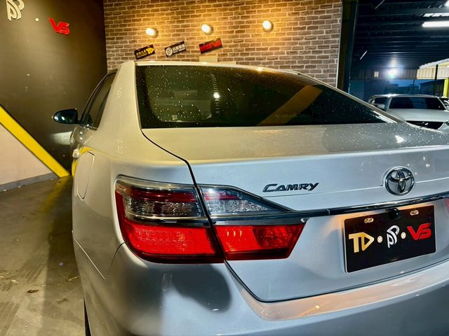 TOYOTA豐田 CAMRY  第6張相片