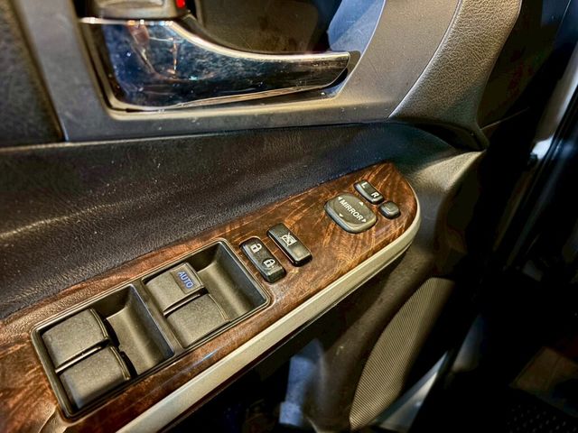 TOYOTA豐田 CAMRY  第16張相片