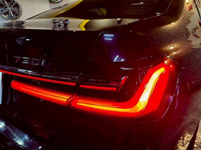 BMW寶馬 730I  第6張相片