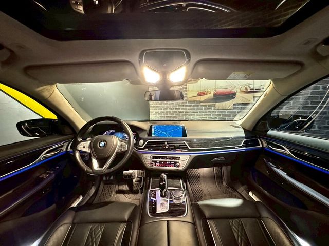 BMW寶馬 730I  第9張相片