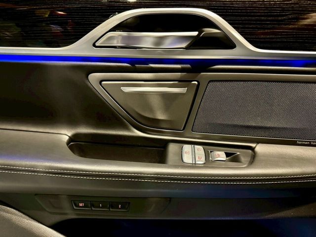 BMW寶馬 730I  第14張相片