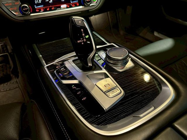 BMW寶馬 730I  第18張相片