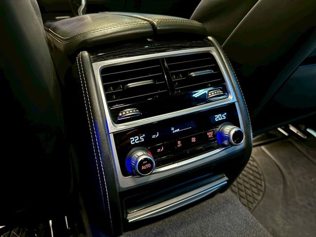 BMW寶馬 730I  第20張相片