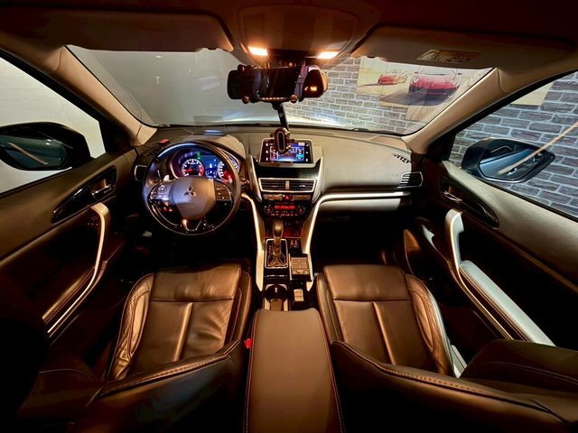 MITSUBISHI三菱 ECLIPSE  第7張相片