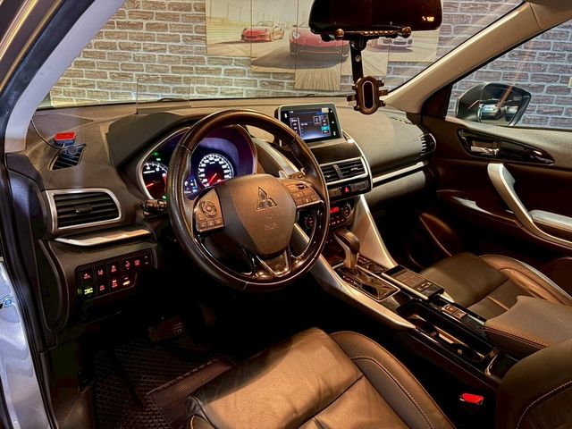 MITSUBISHI三菱 ECLIPSE  第8張相片