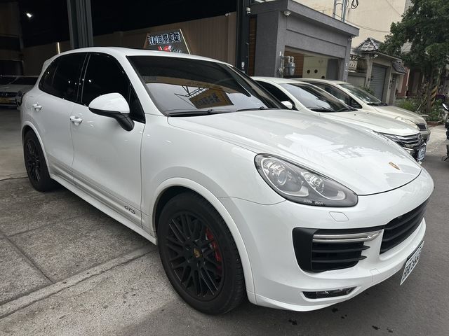 PORSCHE保時捷 CAYENNE  第4張相片