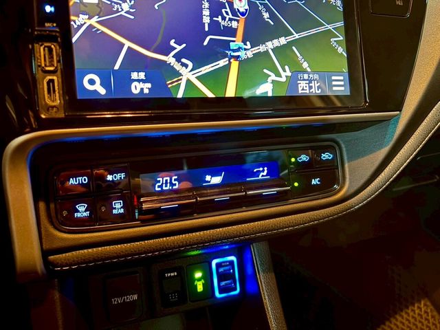 TOYOTA豐田 ALTIS  第15張相片