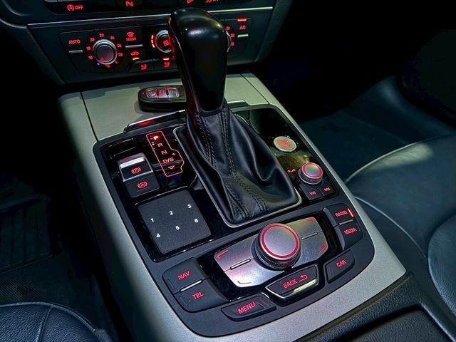 AUDI奧迪 A6 AVANT  第16張相片