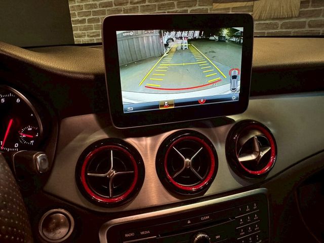 M-BENZ賓士 CLA250 SHOOTING BRAKE  第12張相片