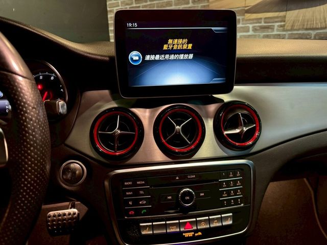 M-BENZ賓士 CLA250 SHOOTING BRAKE  第13張相片