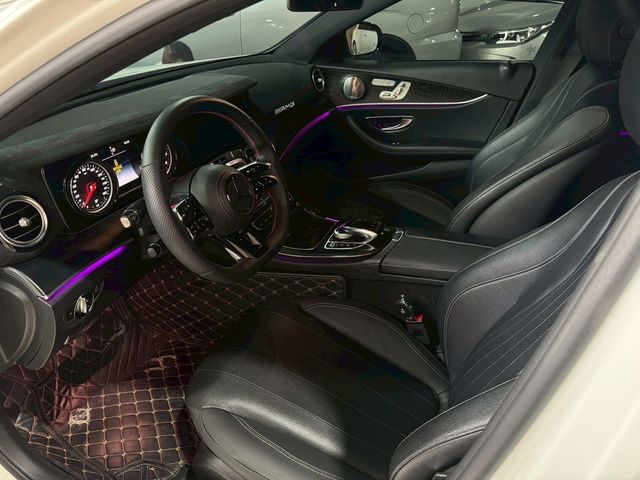 M-BENZ賓士 E300  第6張相片