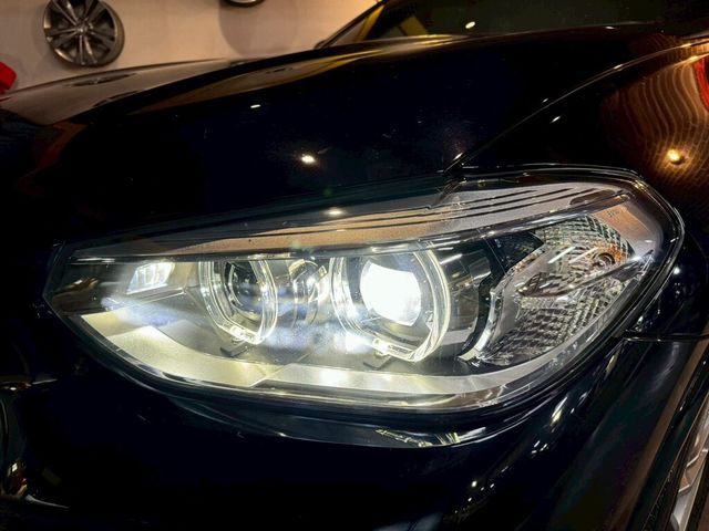 BMW寶馬 X4 XDRIVE30I  第5張相片