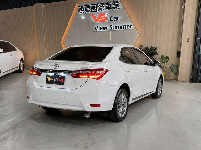 TOYOTA豐田 ALTIS  第2張相片