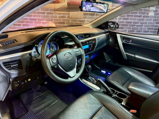 TOYOTA豐田 ALTIS  第6張相片