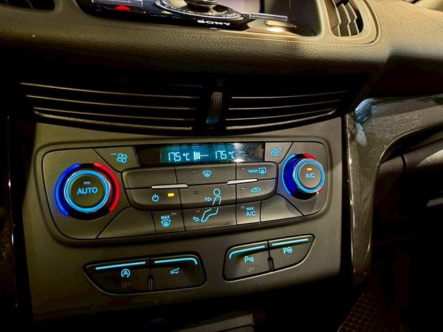 FORD福特 KUGA  第16張相片