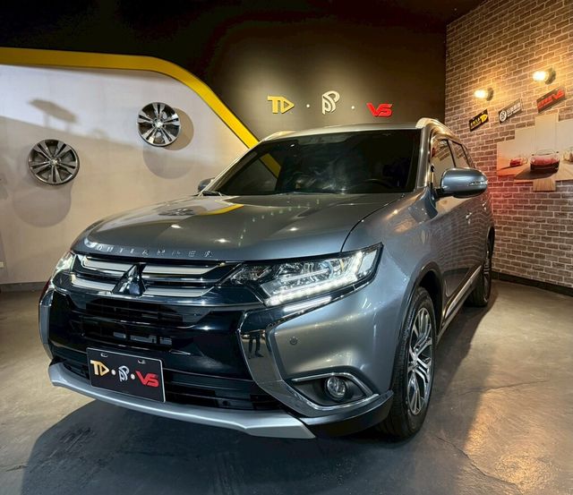 MITSUBISHI三菱 OUTLANDER  第1張相片