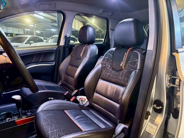 MITSUBISHI三菱 COLT PLUS  第9張相片