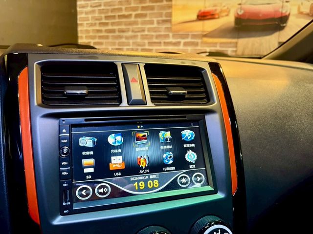 MITSUBISHI三菱 COLT PLUS  第13張相片
