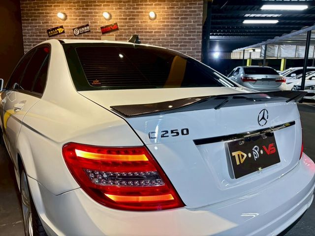 M-BENZ賓士 C250  第6張相片