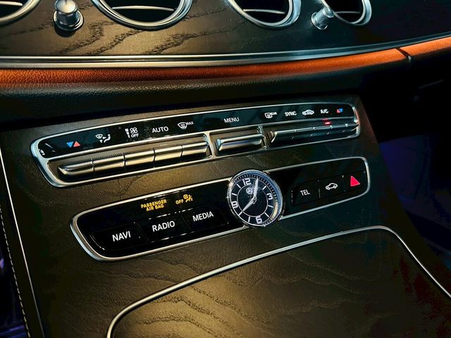 M-BENZ賓士 E350  第13張相片