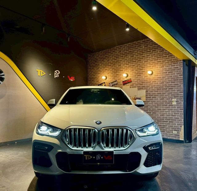 BMW寶馬 X6 XDRIVE40I  第3張相片