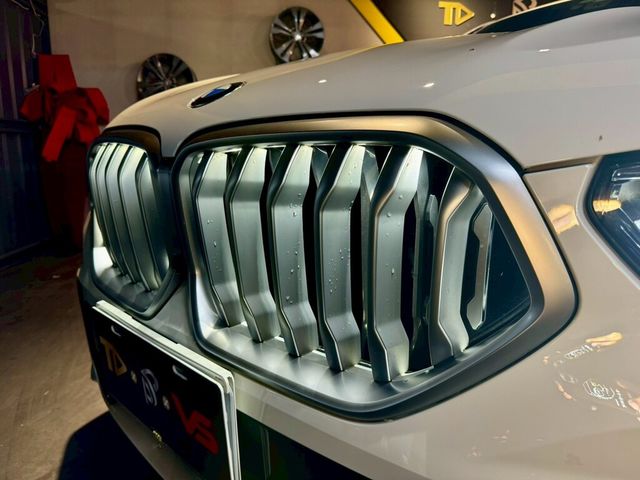 BMW寶馬 X6 XDRIVE40I  第7張相片