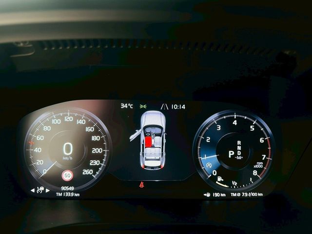 VOLVO富豪 XC40  第9張相片