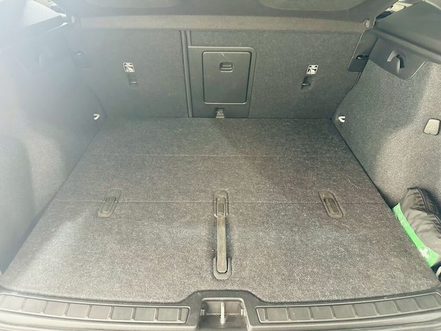 VOLVO富豪 XC40  第15張相片