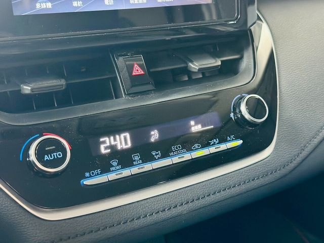 TOYOTA豐田 ALTIS  第10張相片