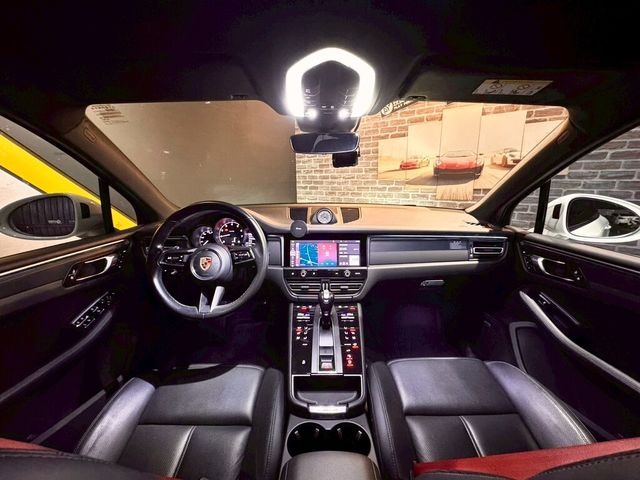 PORSCHE保時捷 MACAN  第8張相片