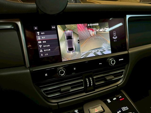 PORSCHE保時捷 MACAN  第14張相片