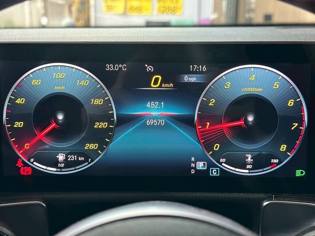 M-BENZ賓士 GLB200  第9張相片