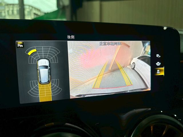 M-BENZ賓士 GLB200  第11張相片