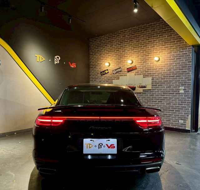 PORSCHE保時捷 PANAMERA  第4張相片