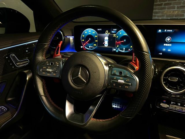 M-BENZ賓士 CLA250  第10張相片