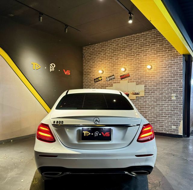 M-BENZ賓士 E300  第4張相片