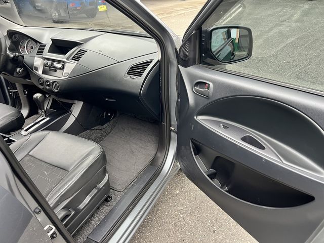 MITSUBISHI三菱 ZINGER  第19張相片